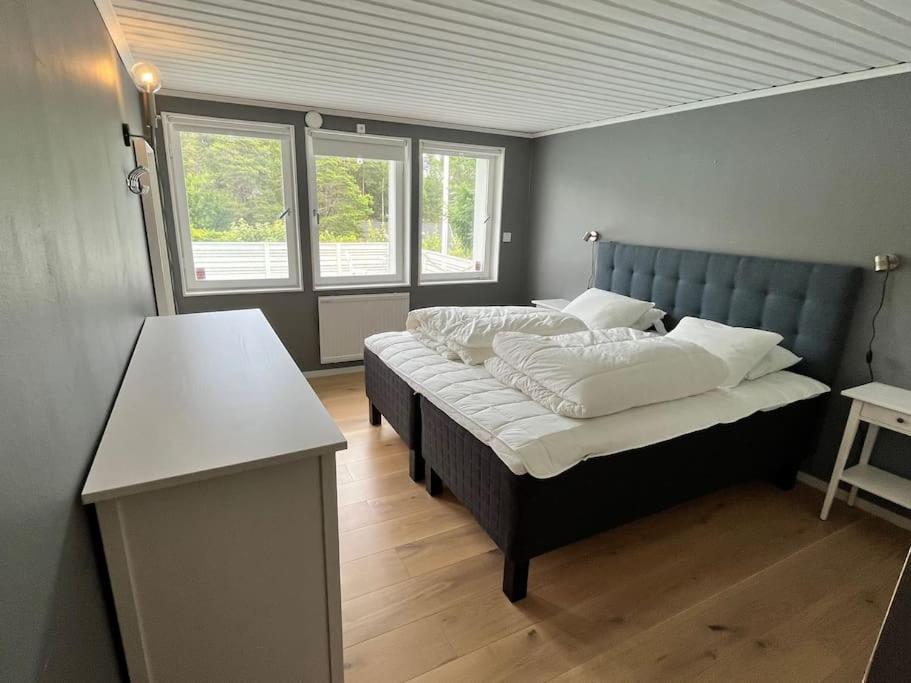 Villa Med Pool Och Bara 600M Till Havet! Trosa Bagian luar foto